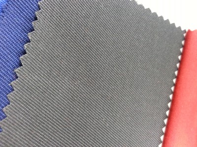 HK-KPMN Bravo FR 側面照